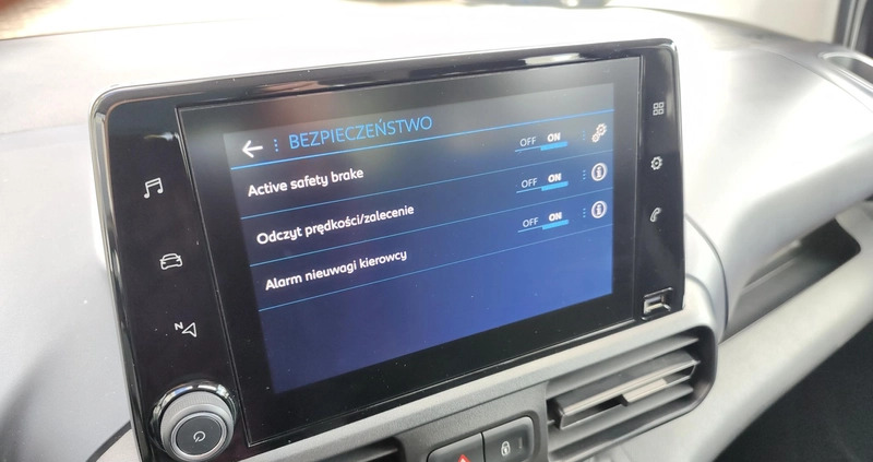 Peugeot Rifter cena 69900 przebieg: 86000, rok produkcji 2020 z Rychwał małe 211